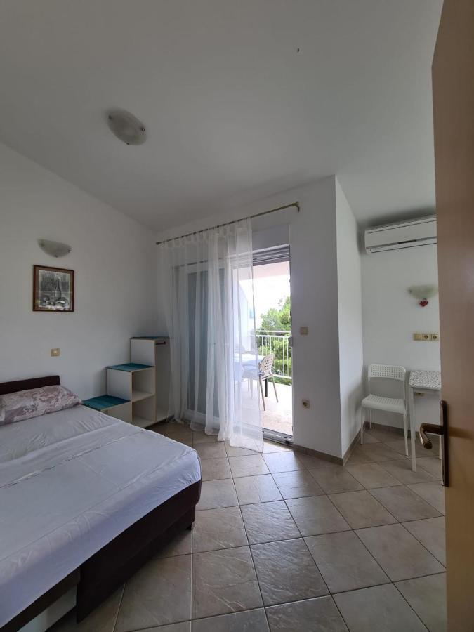 Oasis Of Peace Apartment Omiš Exterior foto